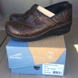 DANSKO professional tooled brown clogs